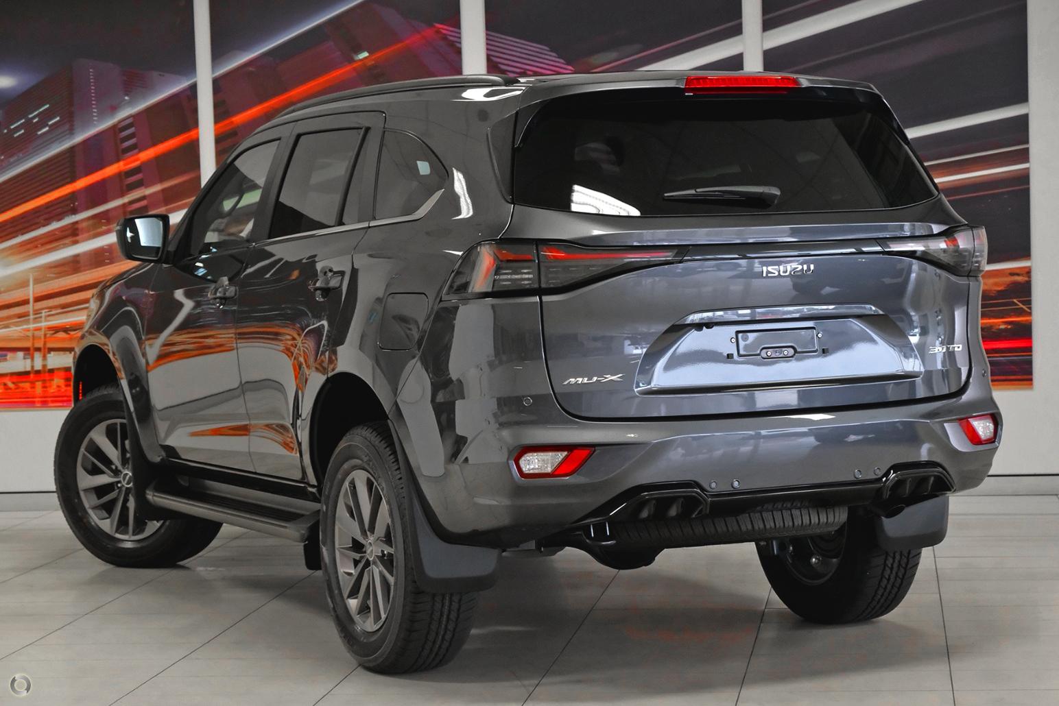 2025 Isuzu MU-X LSU — photo 4