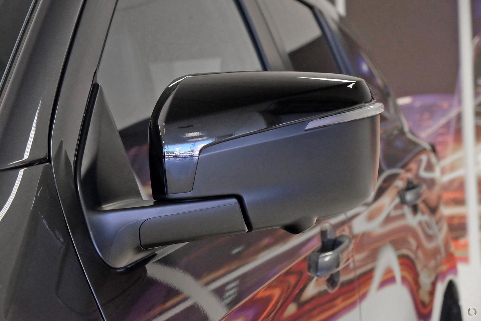 2026 Isuzu MU-X LST — photo 7
