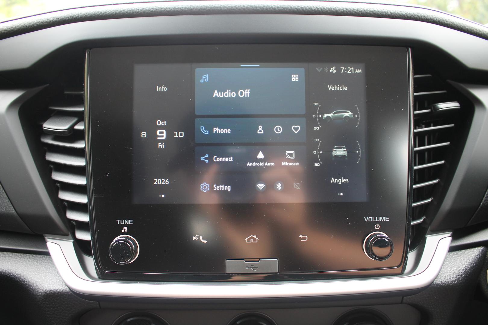 2026 Isuzu MU-X LSM — photo 11