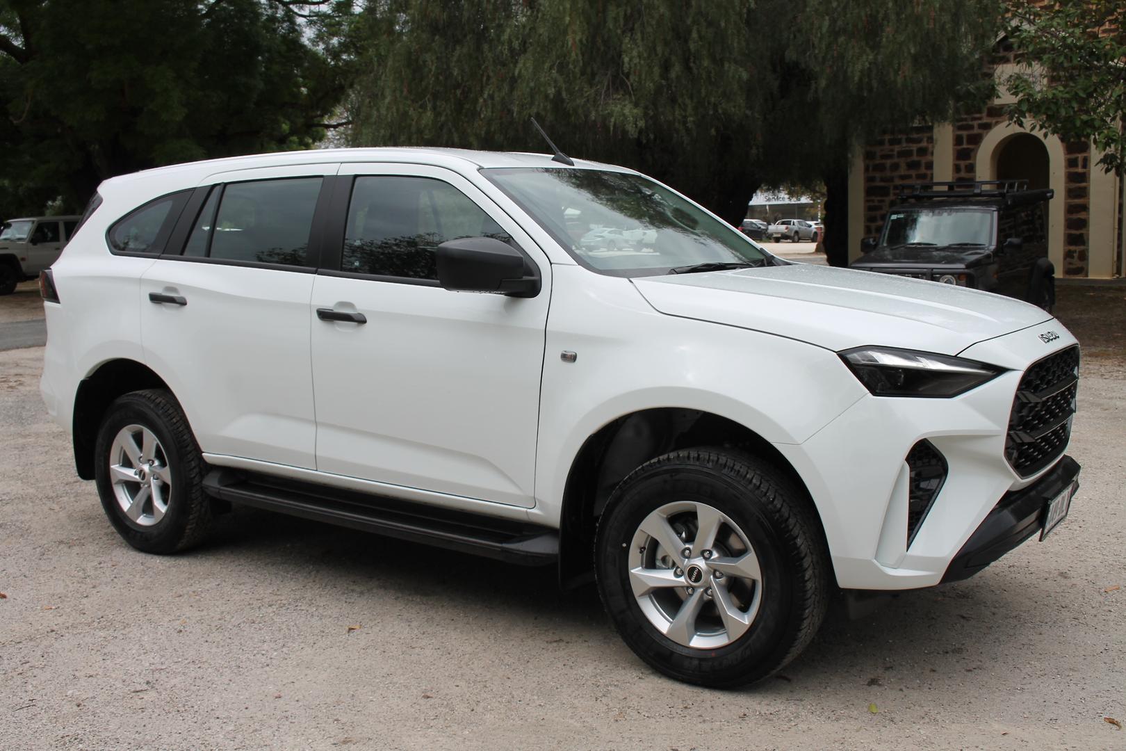 2026 Isuzu MU-X LSM — photo 21