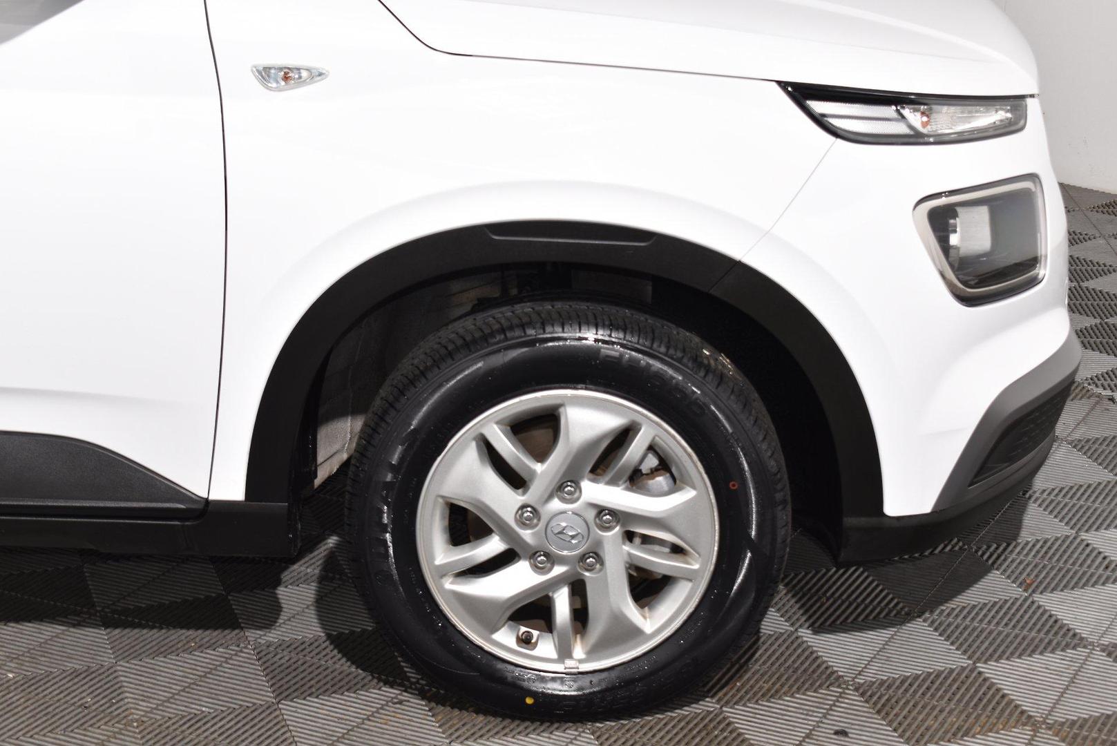 2022 Hyundai Venue — photo 18