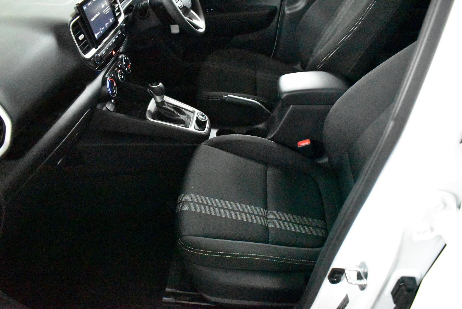 2022 Hyundai Venue — photo 7