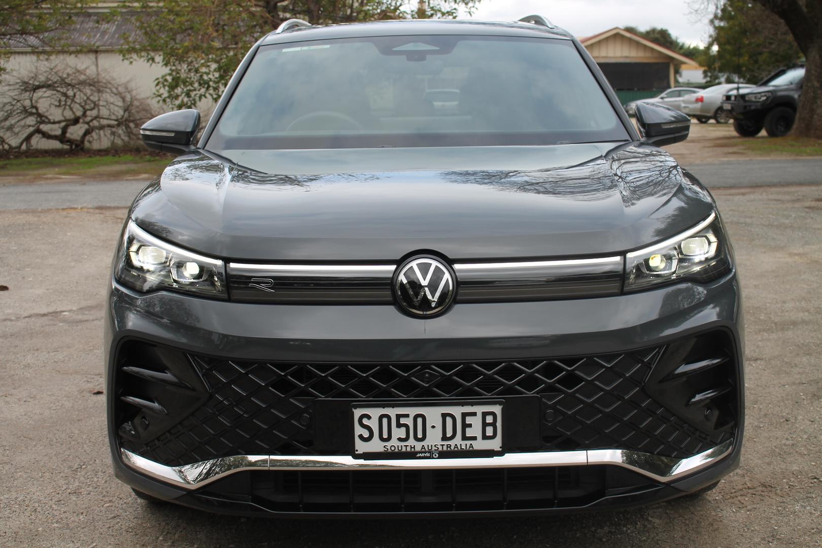 2024 Volkswagen Tiguan 195TSI RLine — photo 2