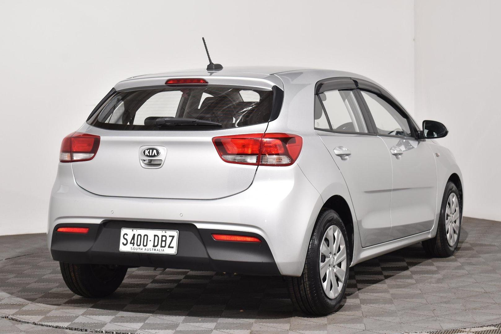 2018 Kia Rio S — photo 14