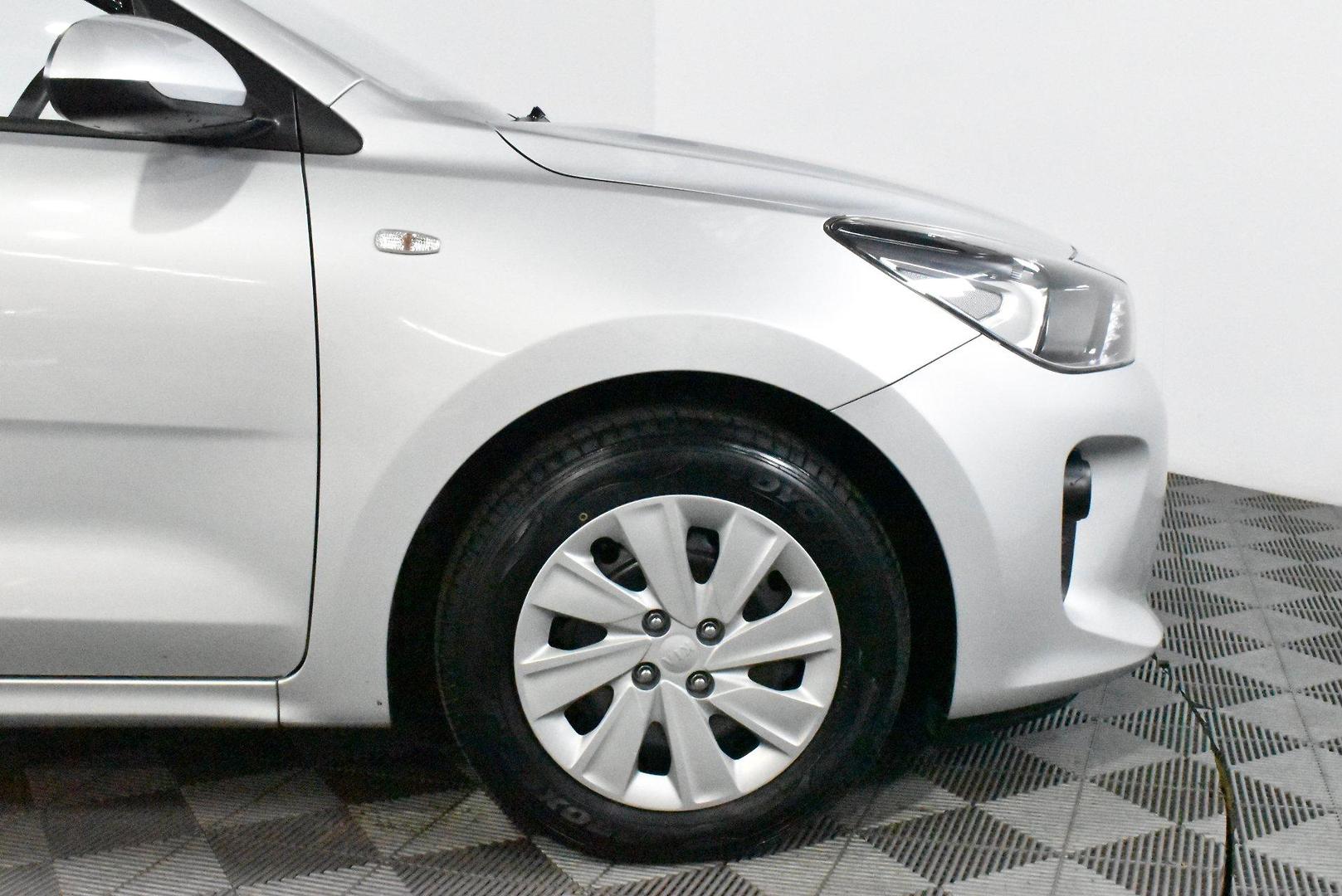 2018 Kia Rio S — photo 17