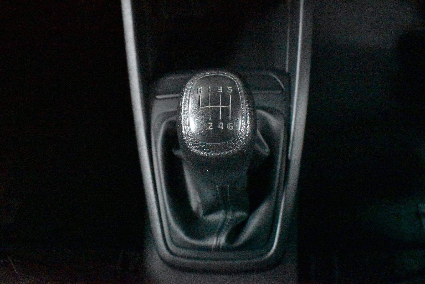 2018 Kia Rio S — photo 19