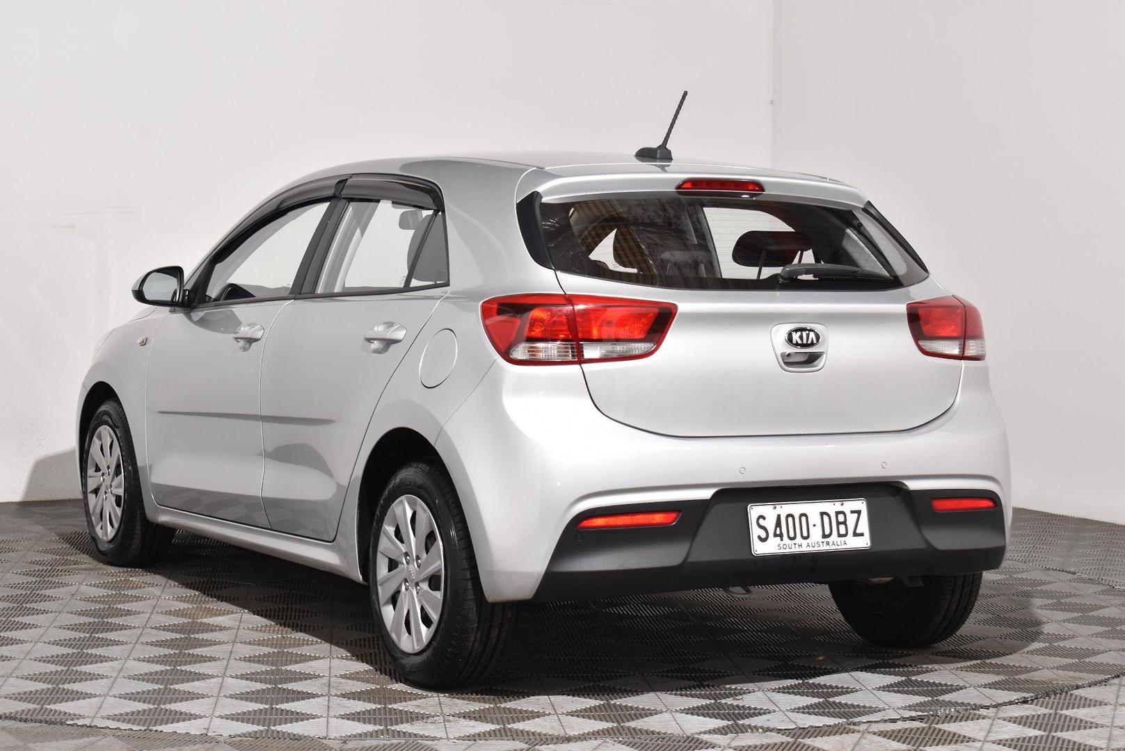2018 Kia Rio S — photo 2