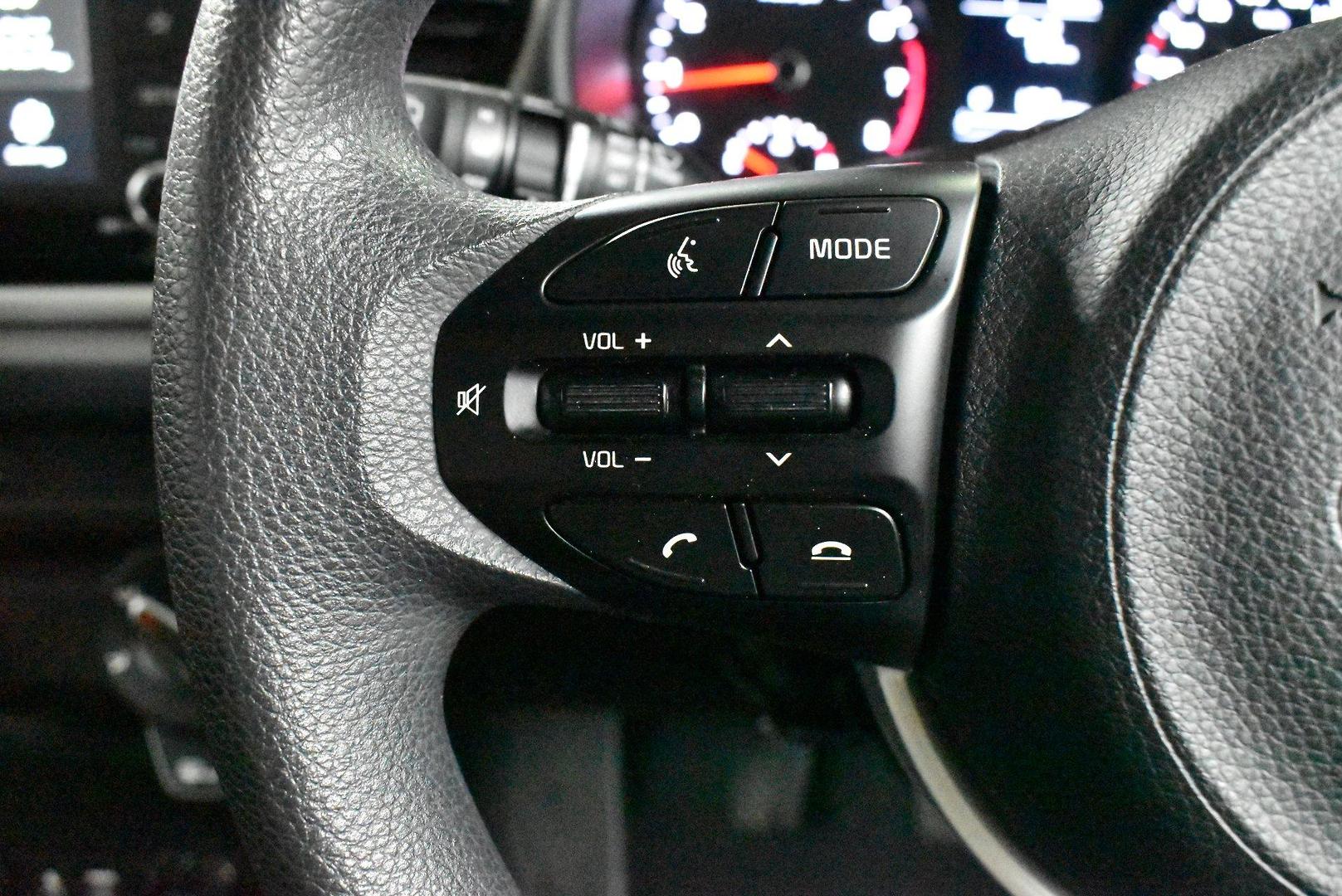 2018 Kia Rio S — photo 20