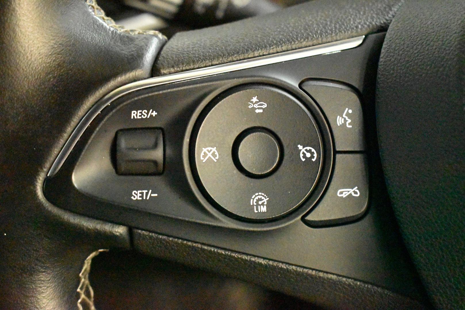 2018 Holden Calais — photo 21