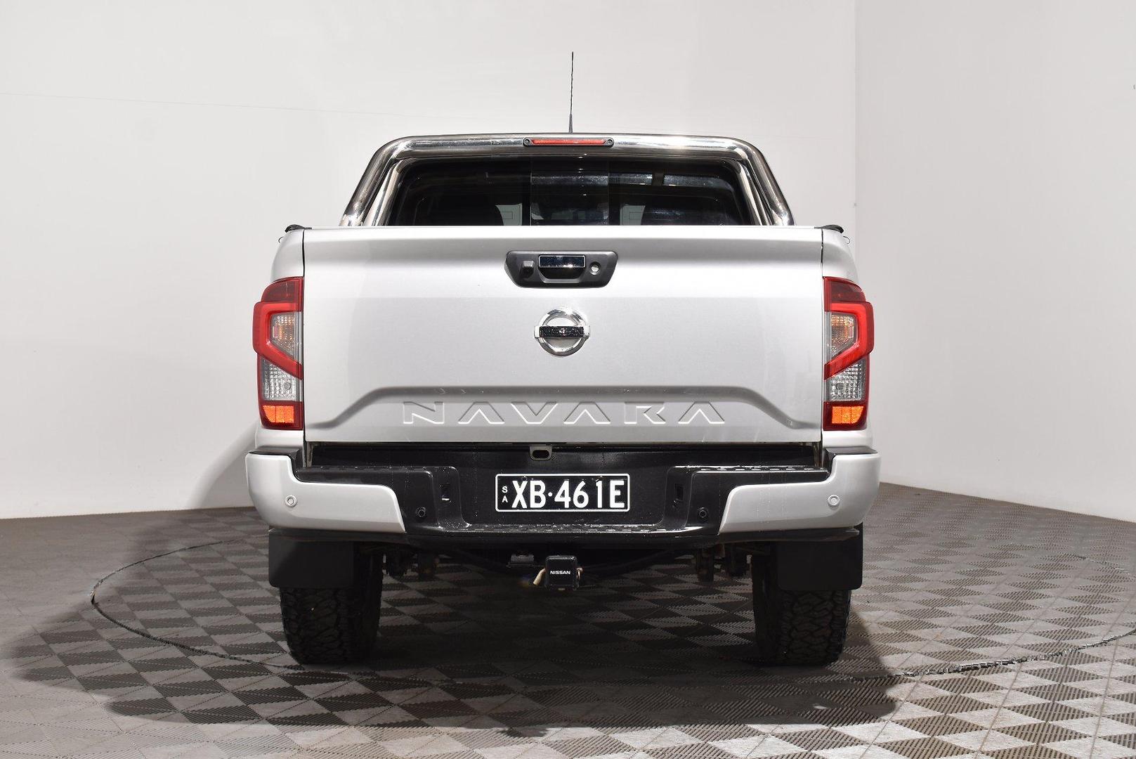 2021 Nissan Navara STX — photo 4