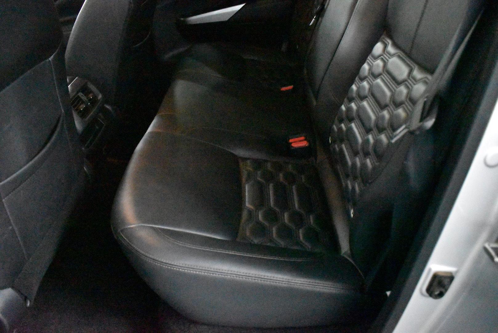 2021 Nissan Navara STX — photo 8