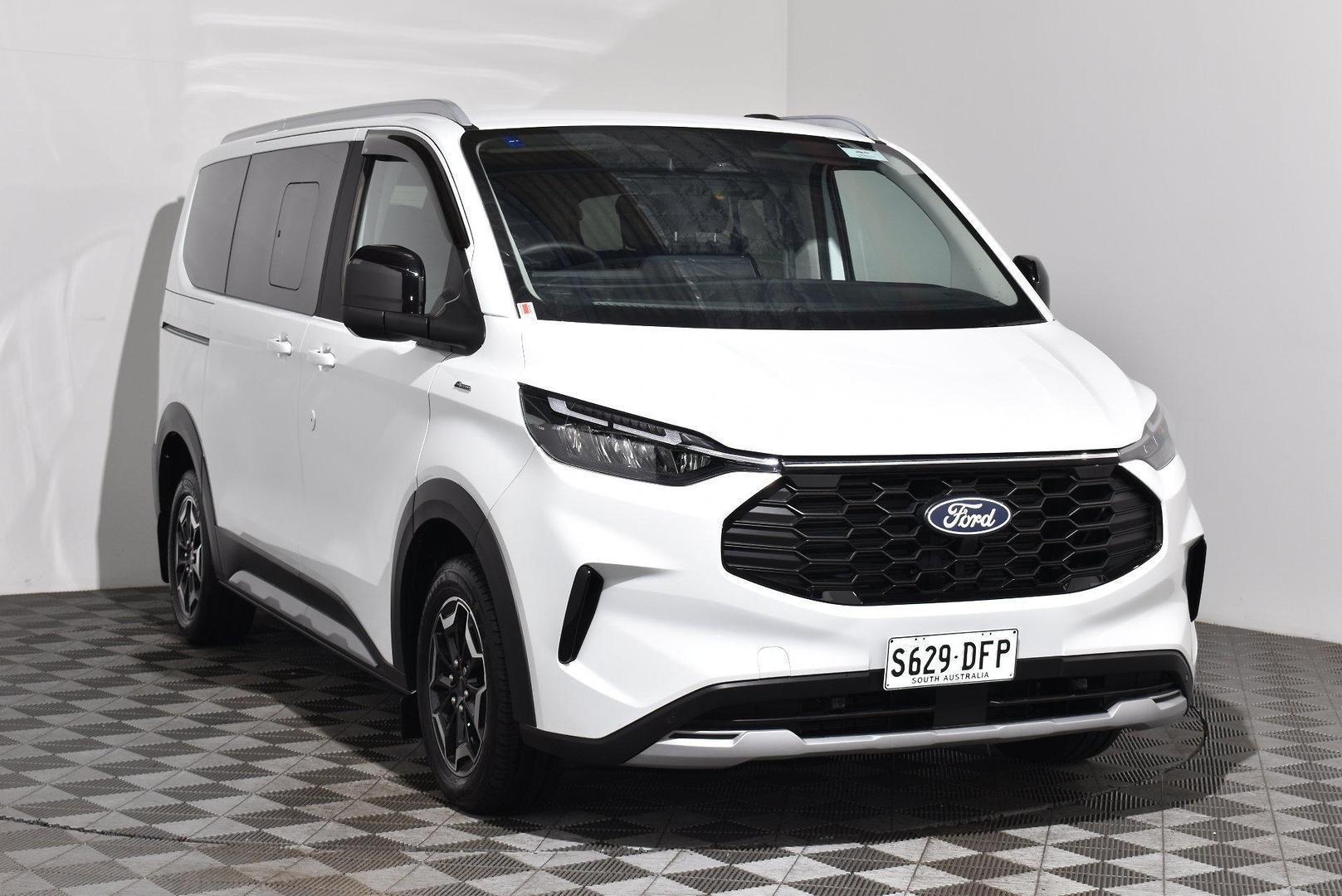 2024 Ford Tourneo Active — photo 1