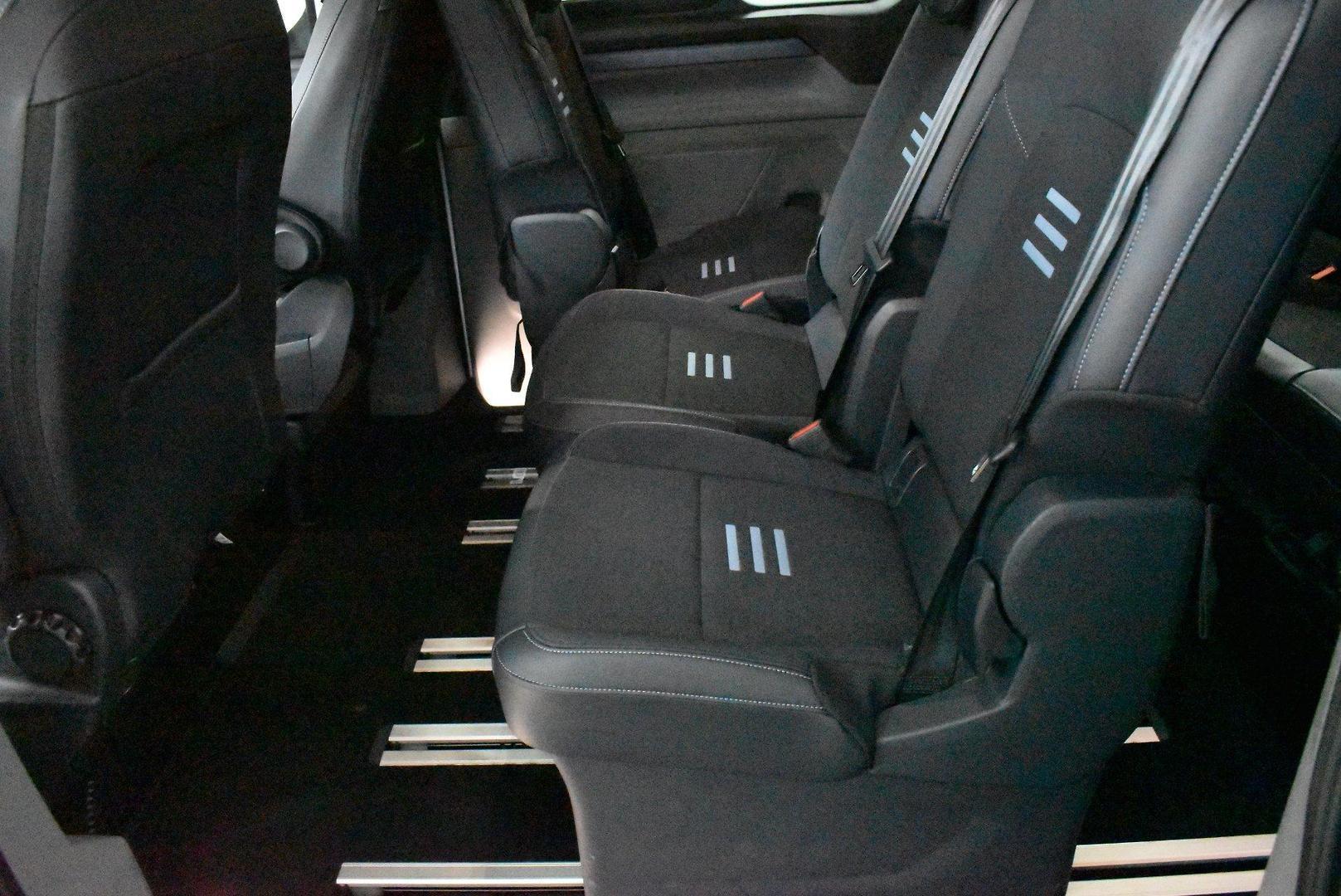 2024 Ford Tourneo Active — photo 8