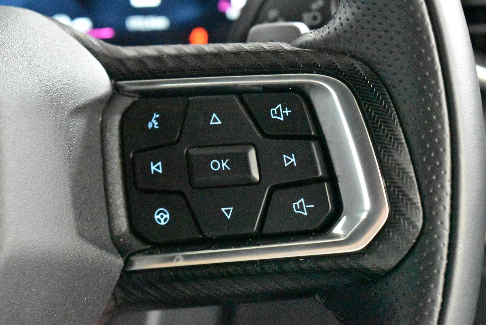 2024 Ford Mustang Ecoboost — photo 21