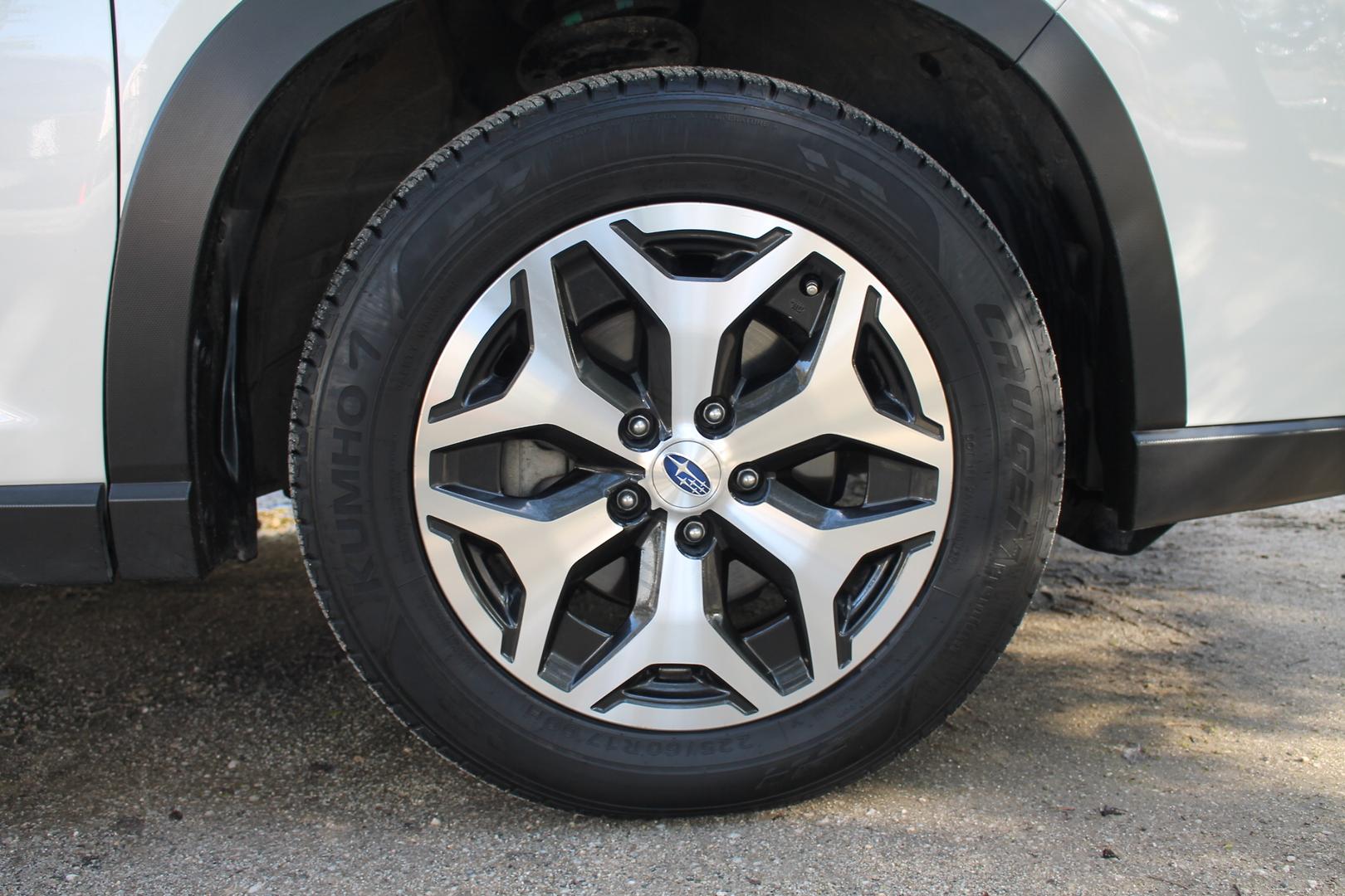2019 Subaru Forester 25iL — photo 19