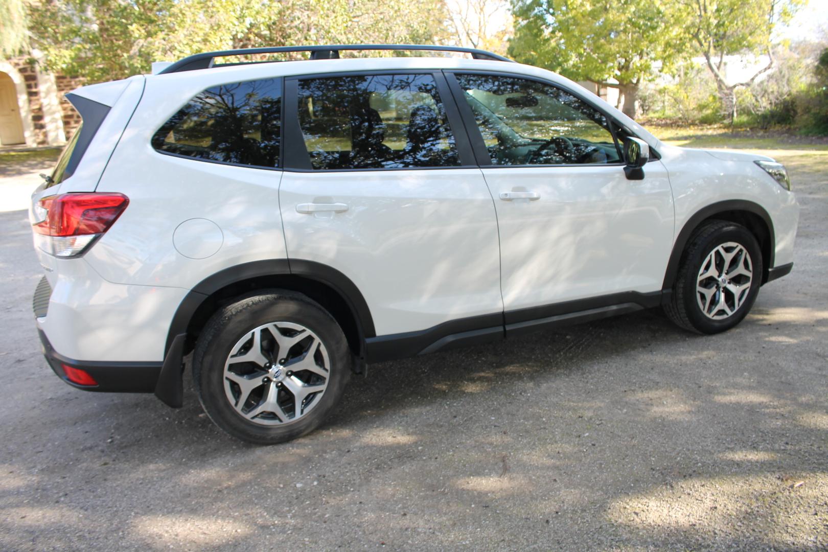 2019 Subaru Forester 25iL — photo 4