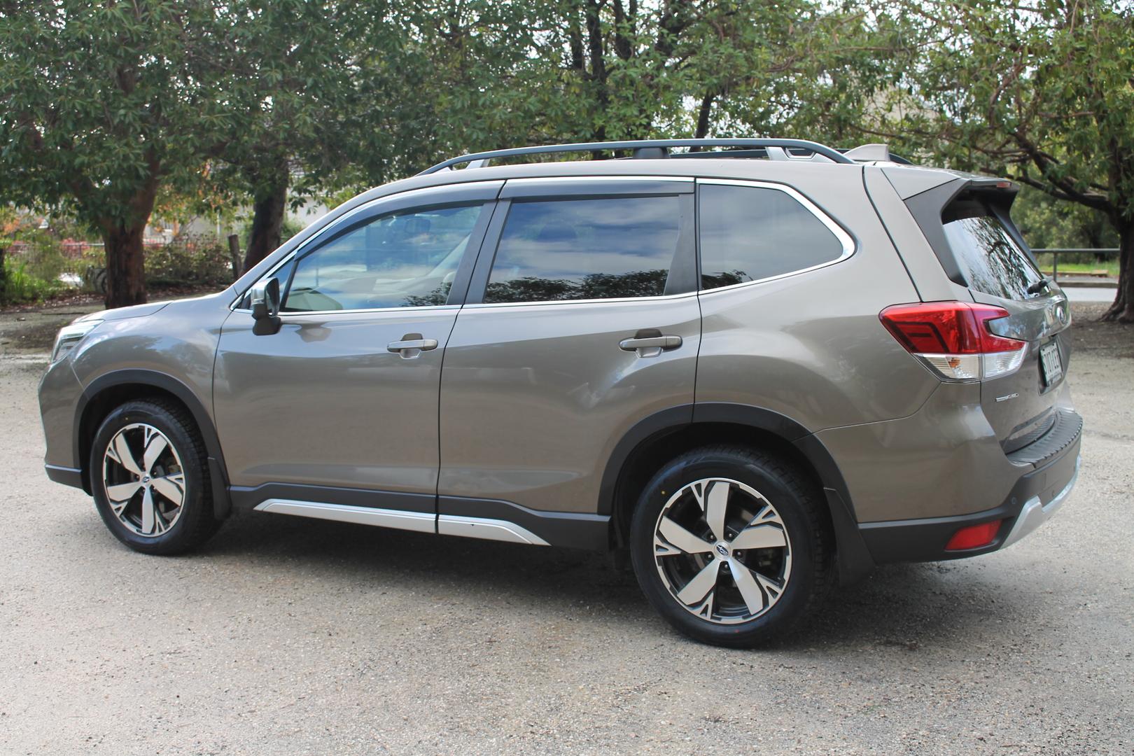 2020 Subaru Forester 25iS — photo 5