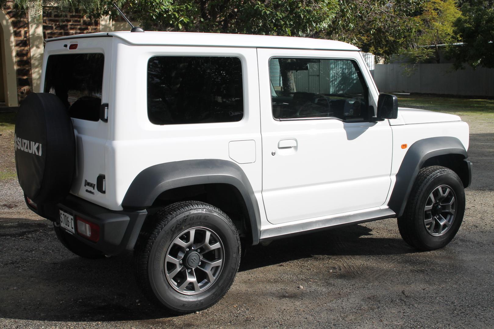 2022 Suzuki Jimny GLX — photo 4