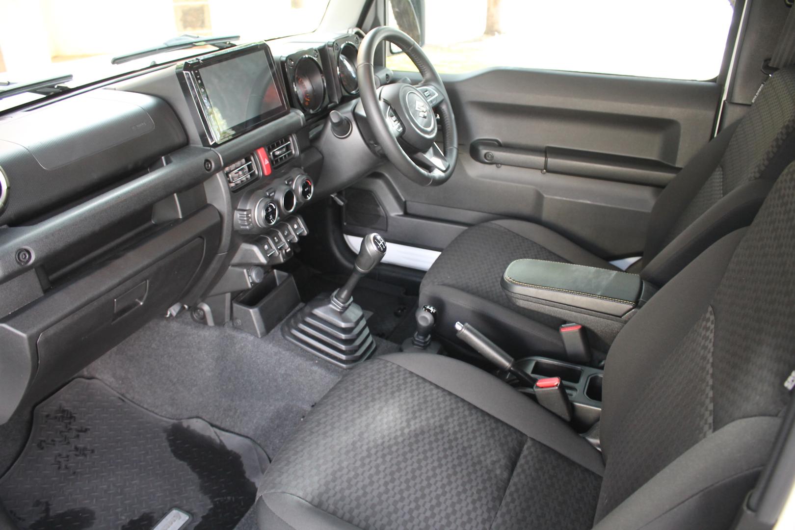 2022 Suzuki Jimny GLX — photo 8