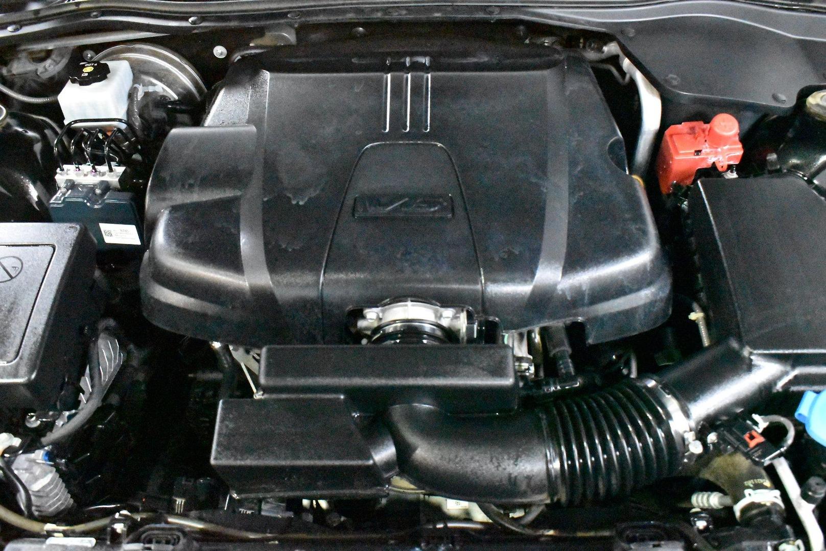 2017 Holden Calais V — photo 17