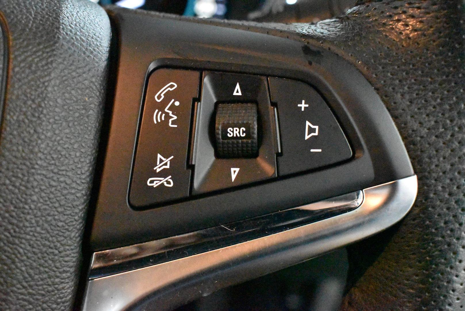 2017 Holden Calais V — photo 22