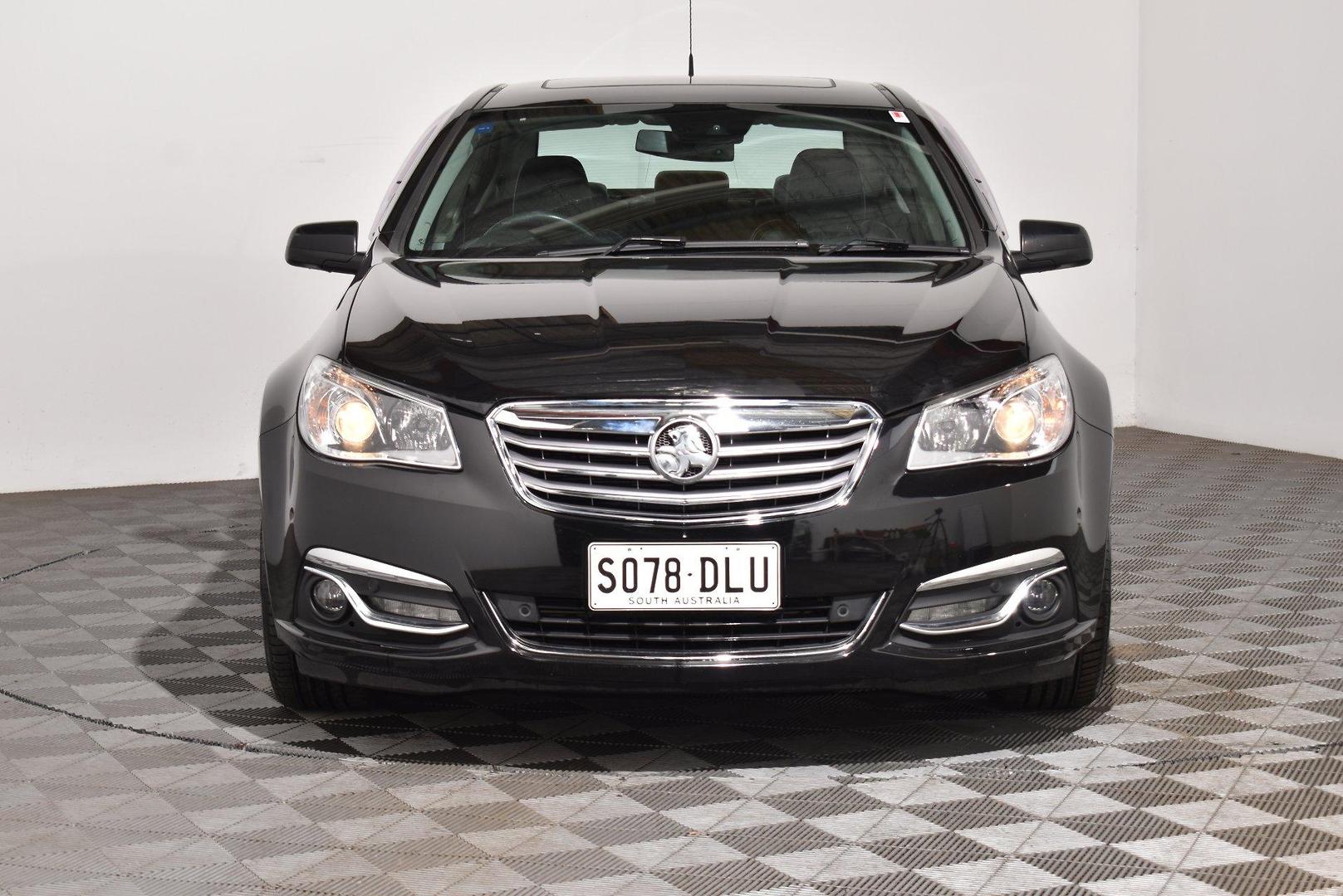 2017 Holden Calais V — photo 3