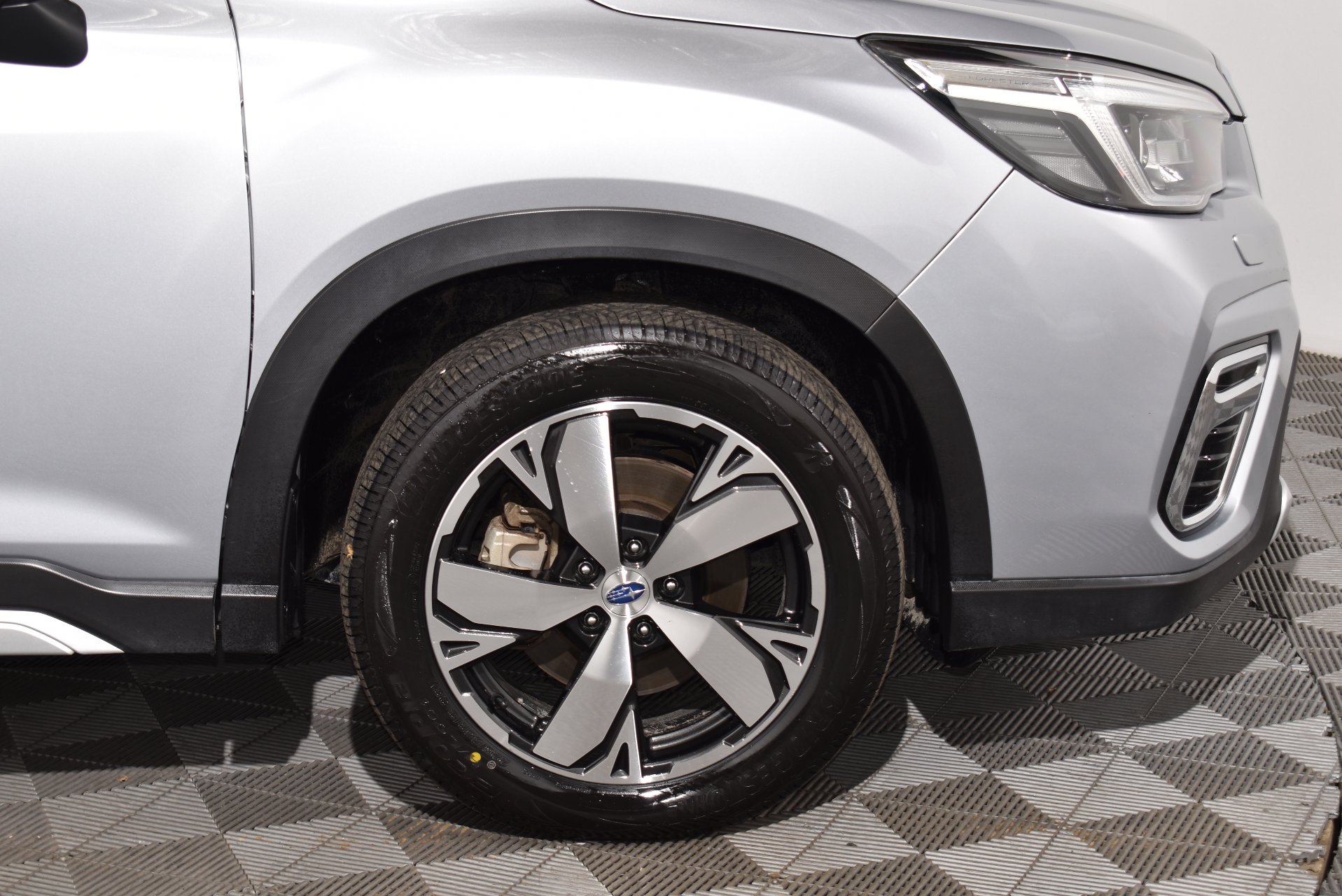 2019 Subaru Forester 25iS — photo 18