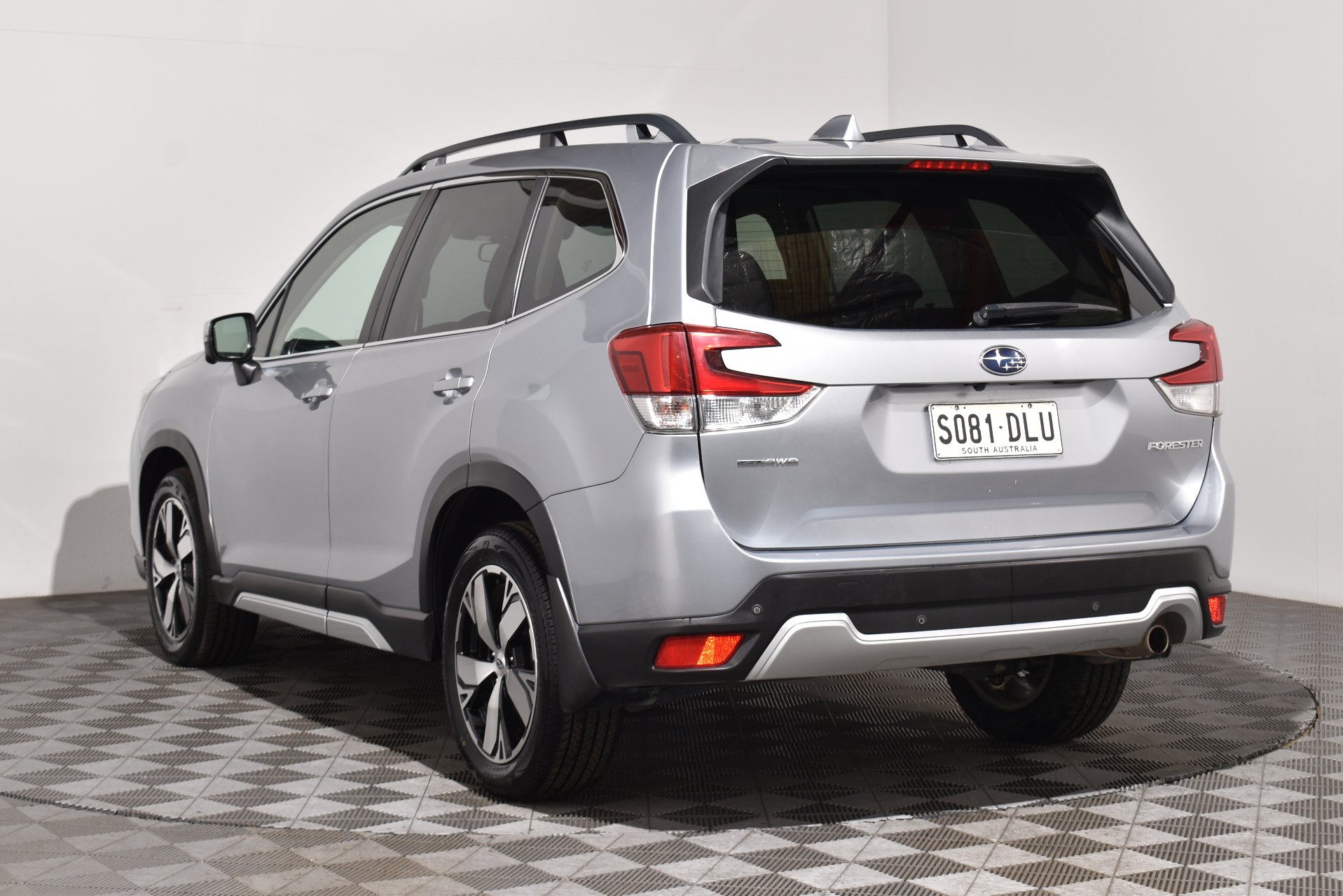 2019 Subaru Forester 25iS — photo 2