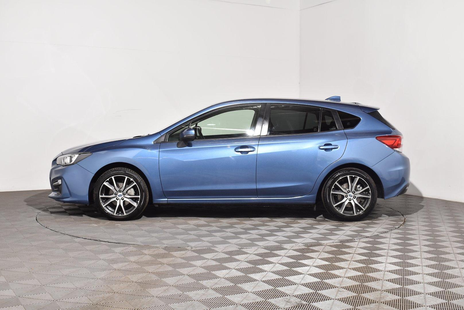 2017 Subaru Impreza 20iL — photo 11 of 26