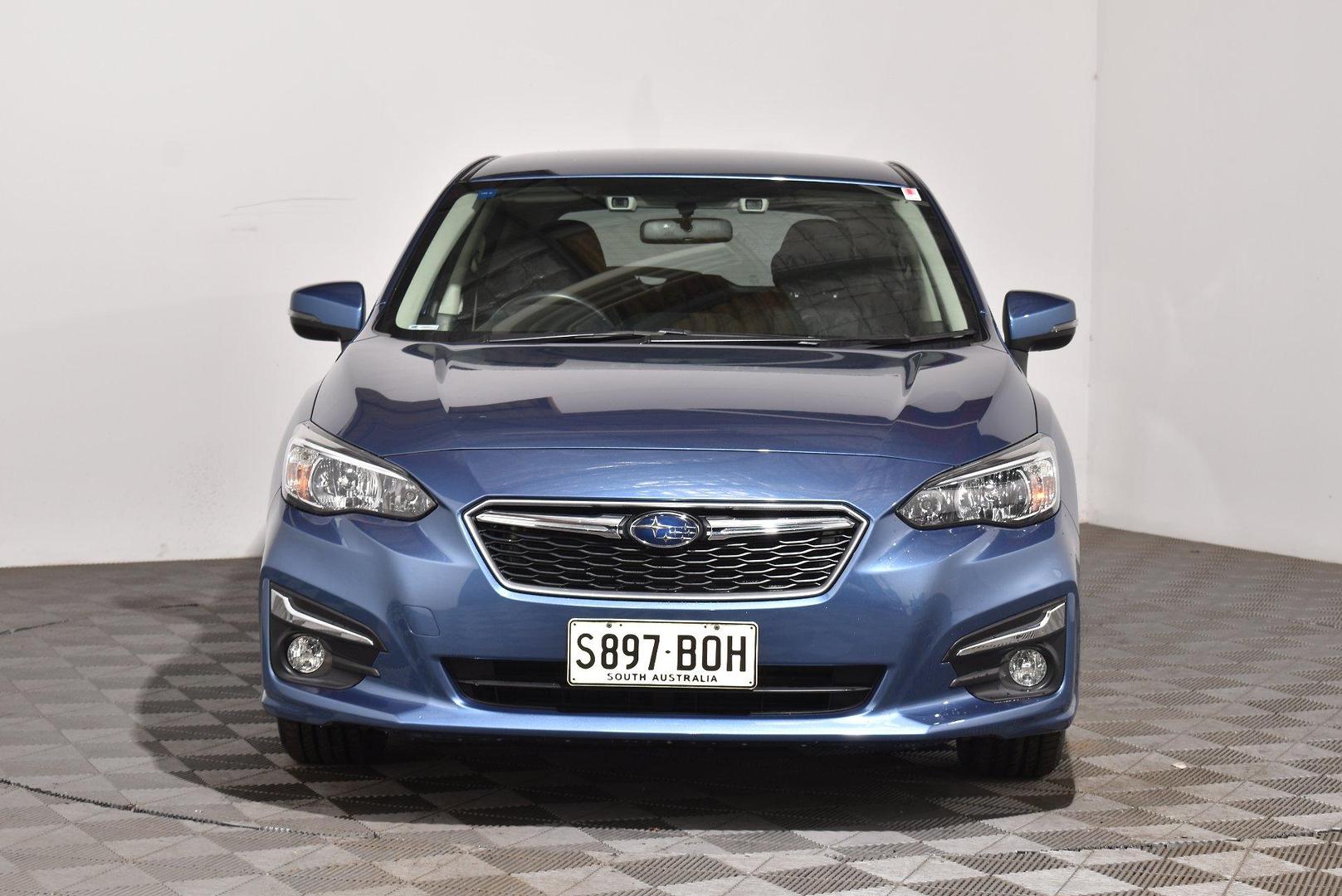 2017 Subaru Impreza 20iL — photo 3 of 26