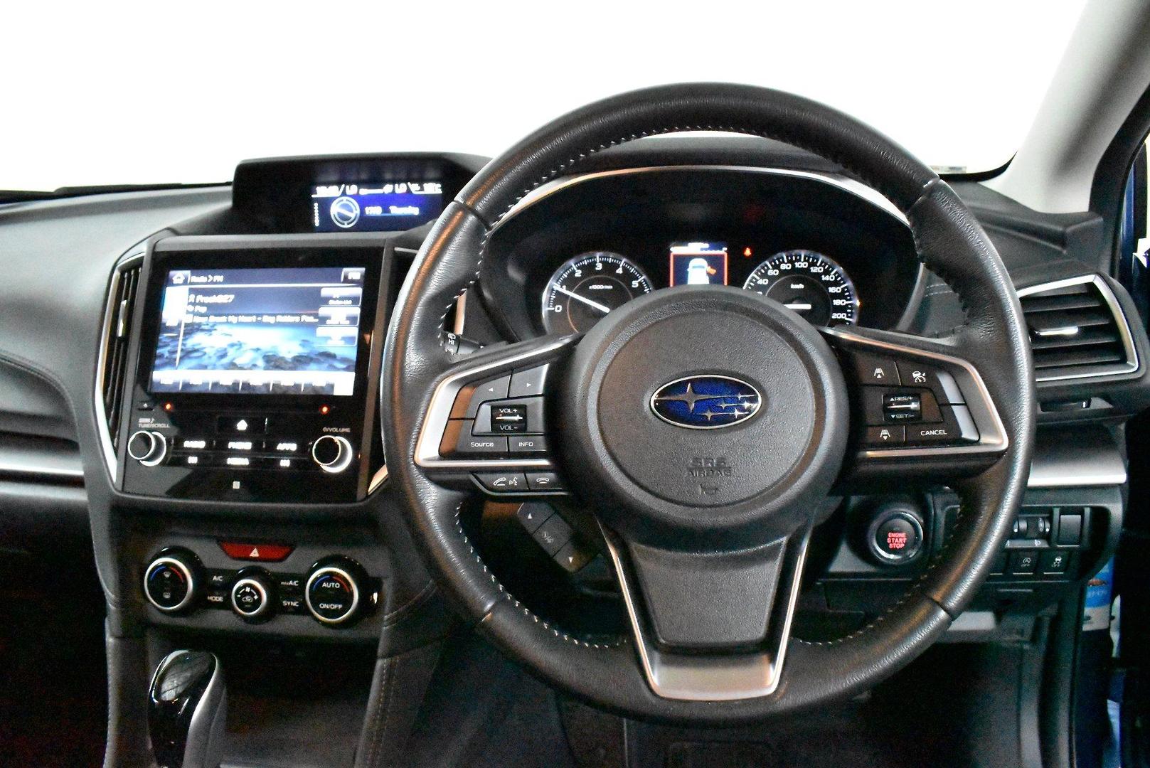 2017 Subaru Impreza 20iL — photo 5 of 26