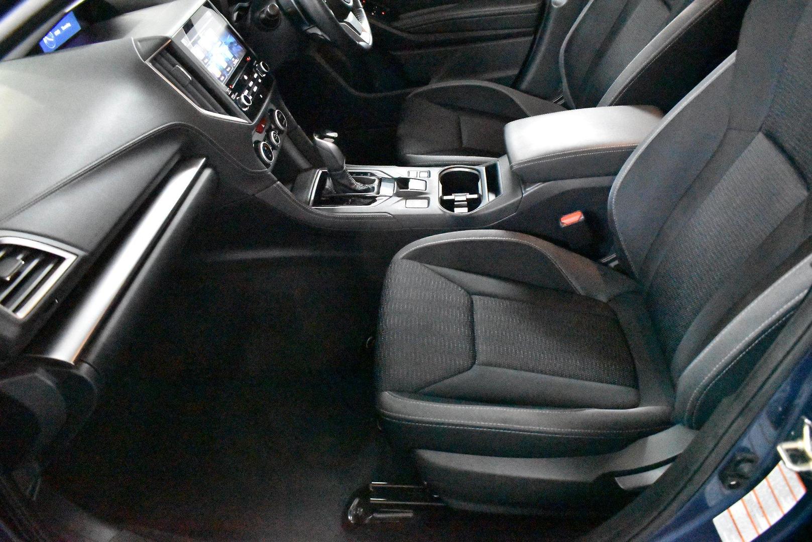 2017 Subaru Impreza 20iL — photo 7 of 26