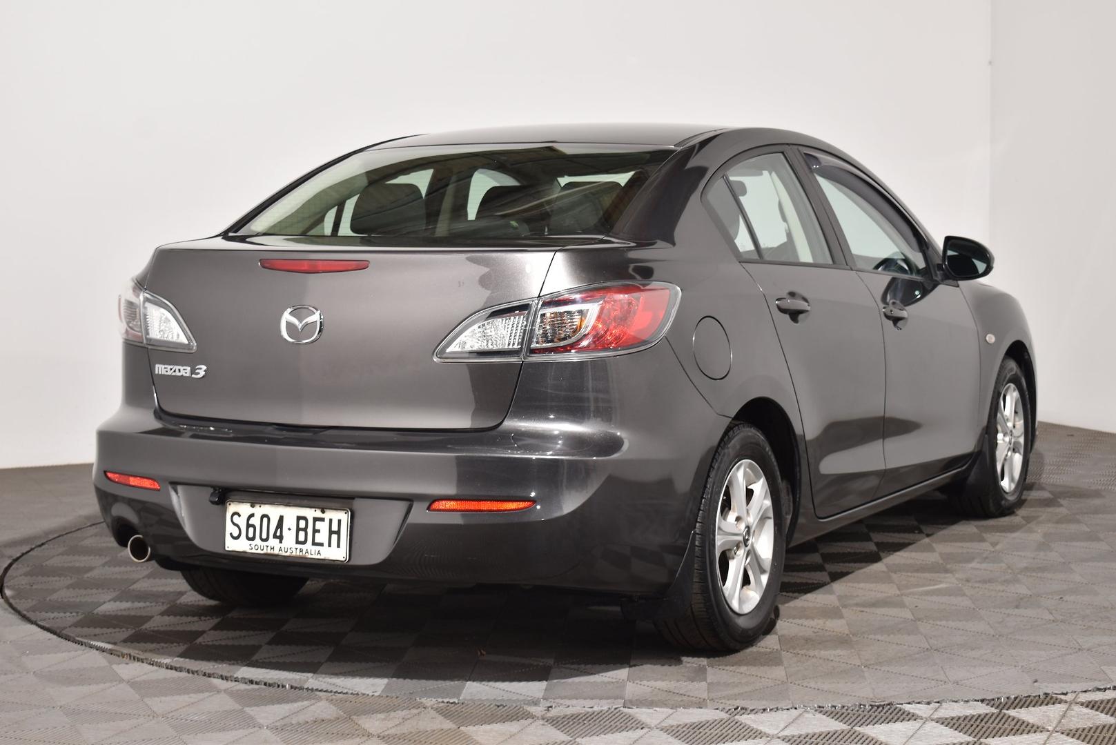 2012 Mazda 3 Neo — photo 15