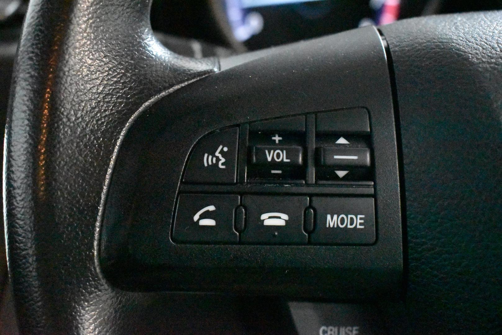2012 Mazda 3 Neo — photo 25