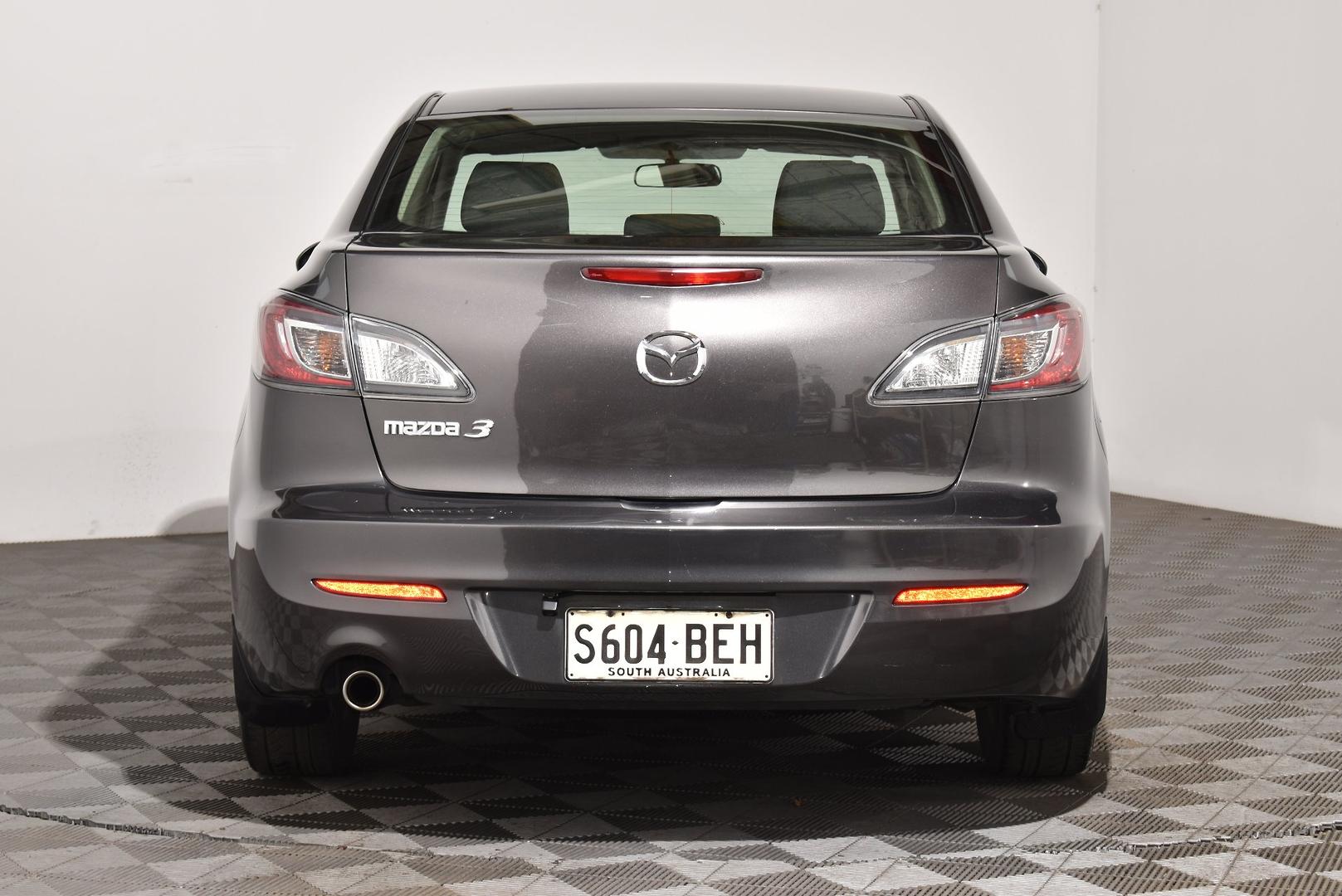 2012 Mazda 3 Neo — photo 4