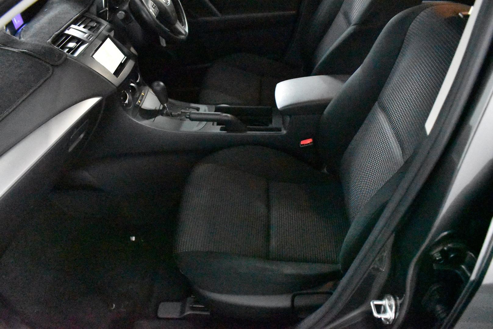 2012 Mazda 3 Neo — photo 8