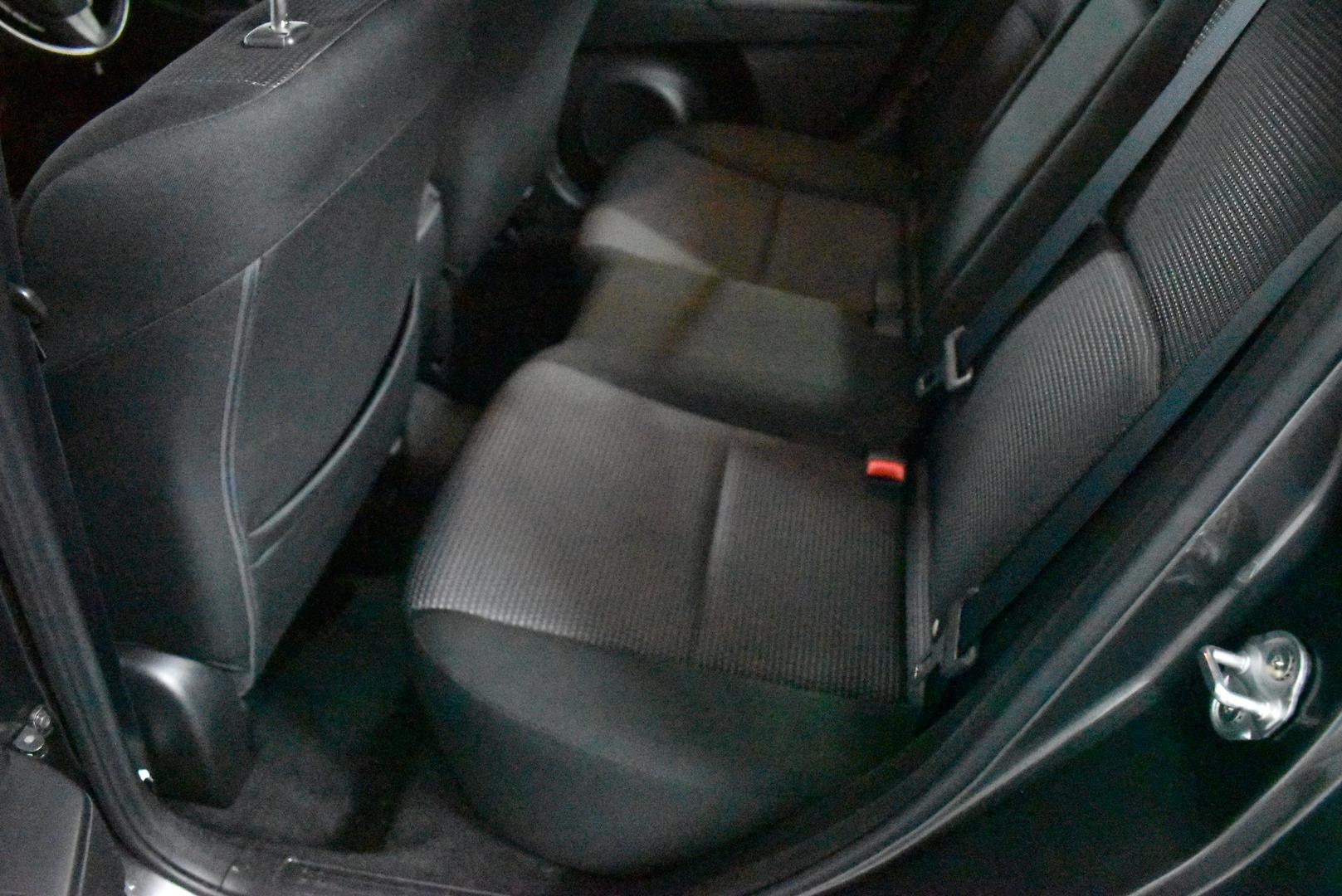 2012 Mazda 3 Neo — photo 9