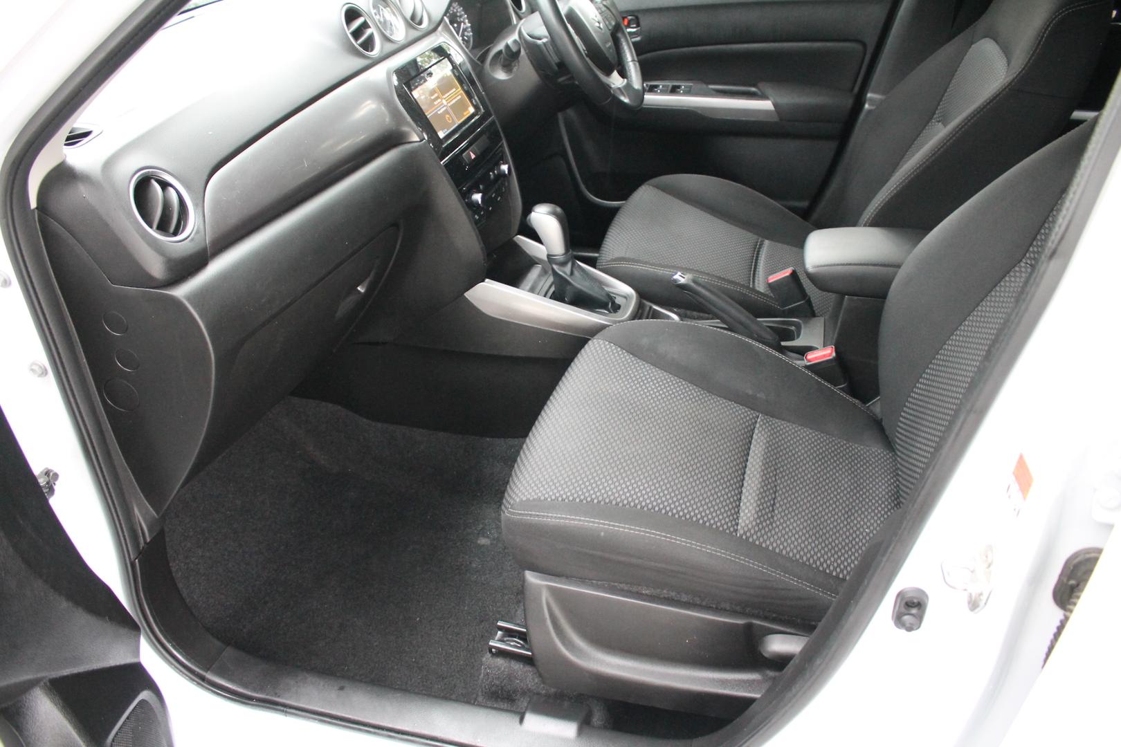 2020 Suzuki Vitara — photo 16