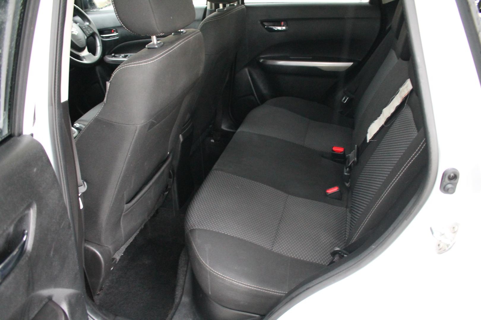 2020 Suzuki Vitara — photo 17