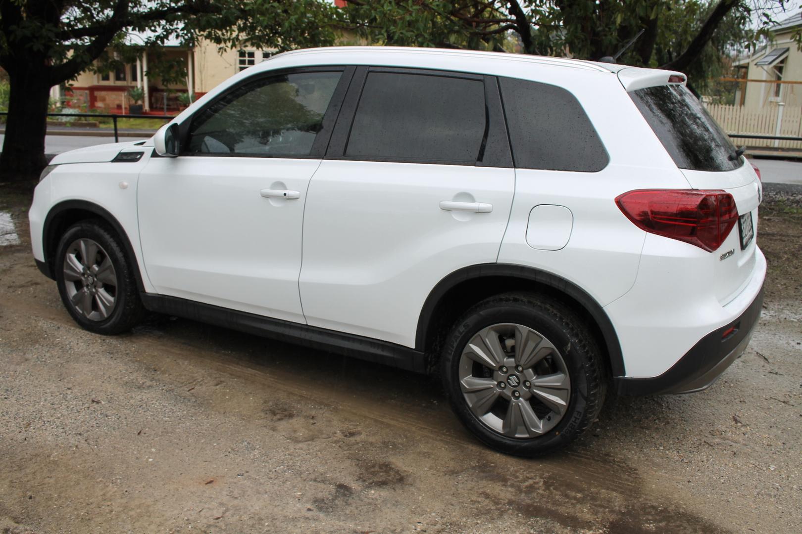 2020 Suzuki Vitara — photo 6