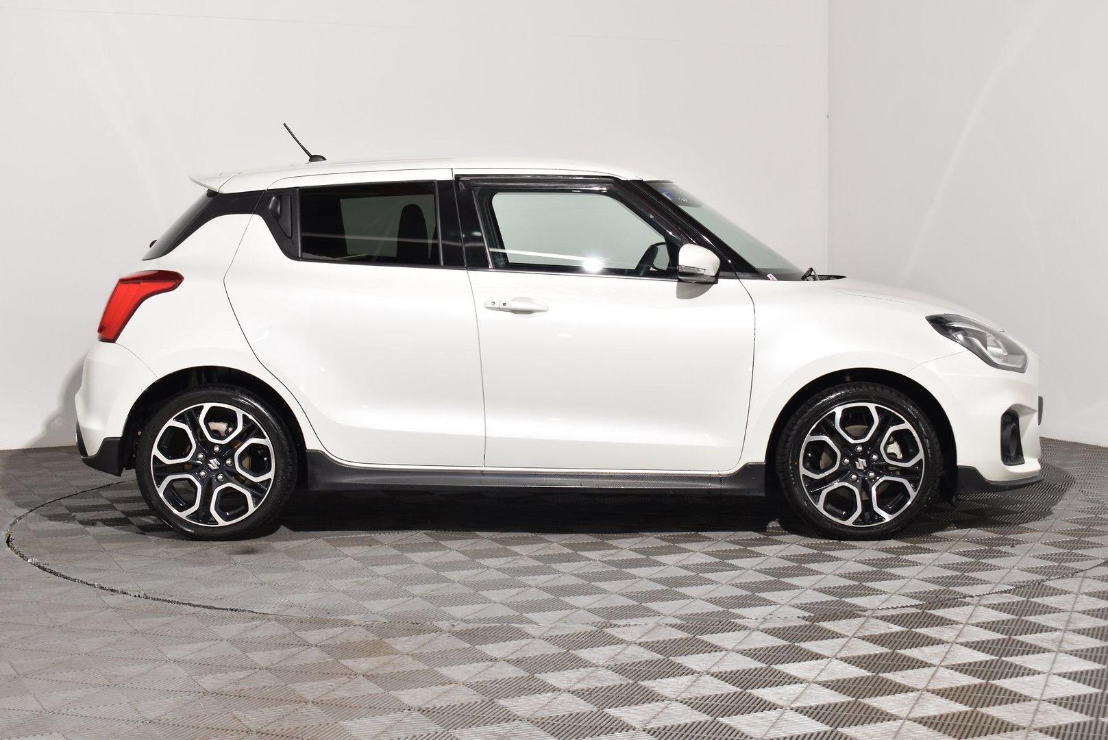 2019 Suzuki Swift Sport — photo 10