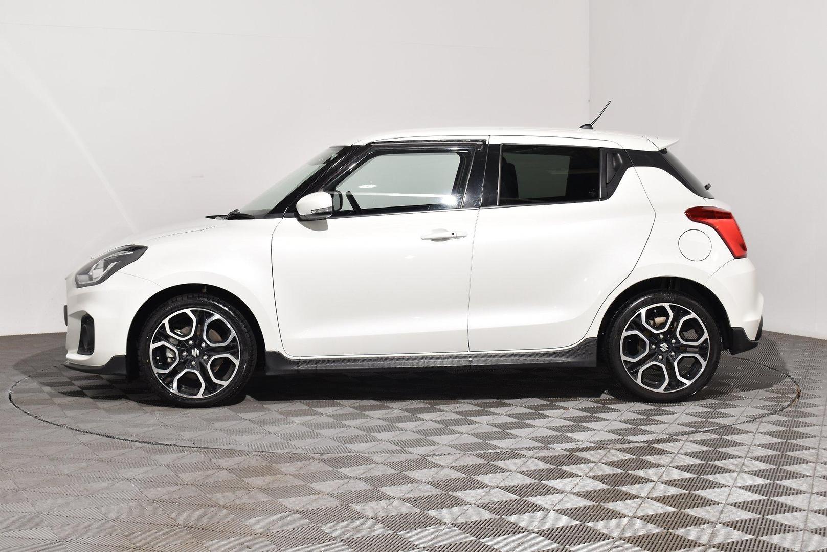 2019 Suzuki Swift Sport — photo 11