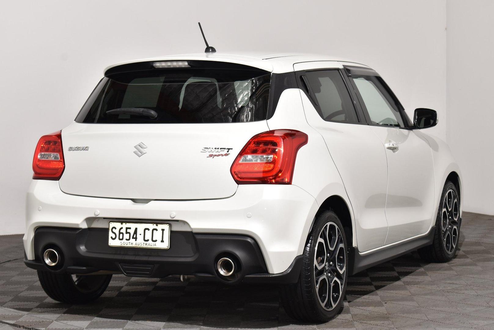 2019 Suzuki Swift Sport — photo 14