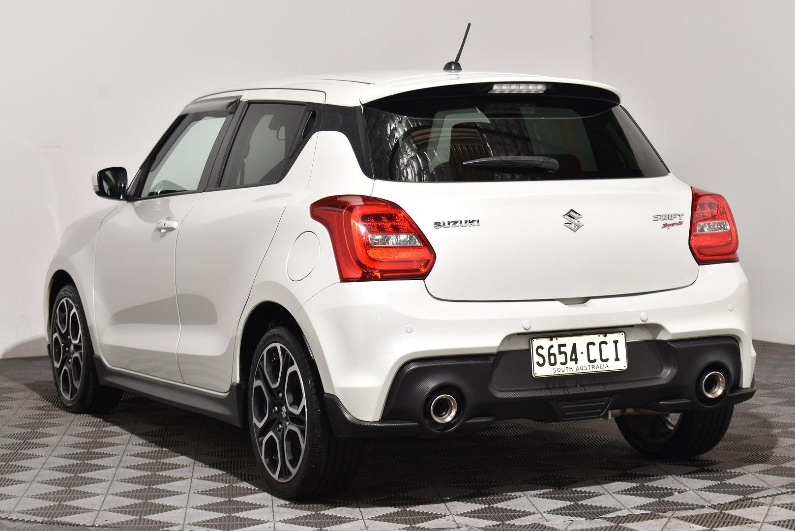2019 Suzuki Swift Sport — photo 2