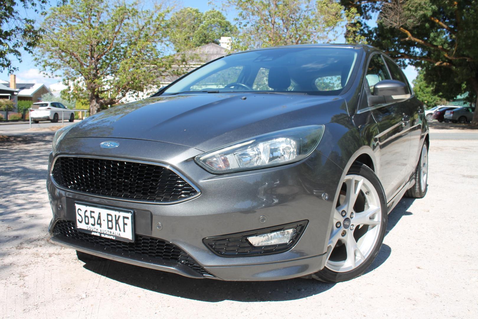 2016 Ford Focus Titanium — photo 3