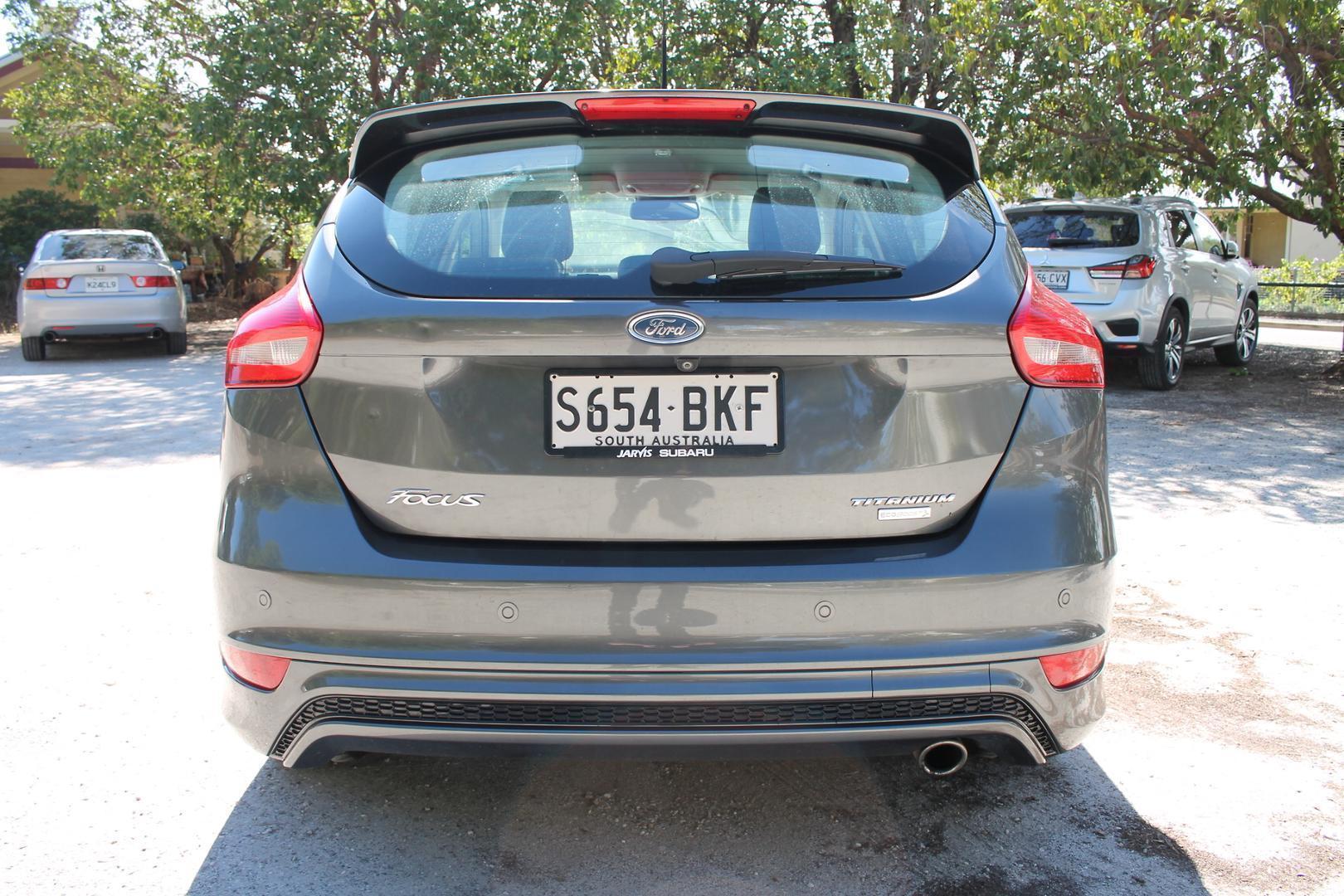 2016 Ford Focus Titanium — photo 5