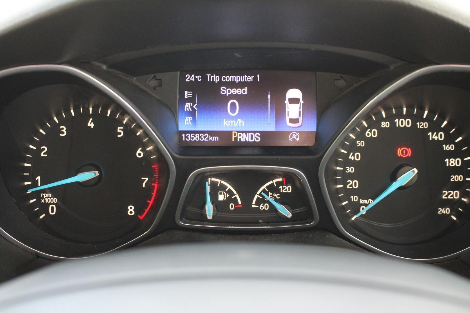 2016 Ford Focus Titanium — photo 8