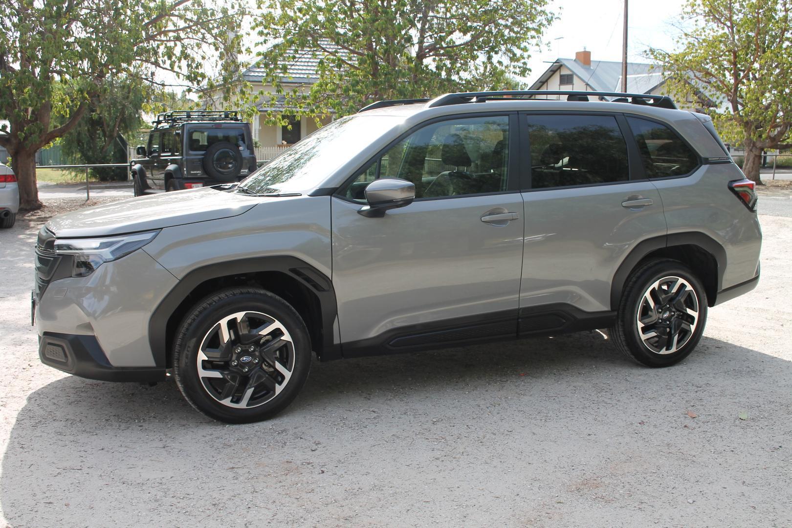 2025 Subaru Forester — photo 22
