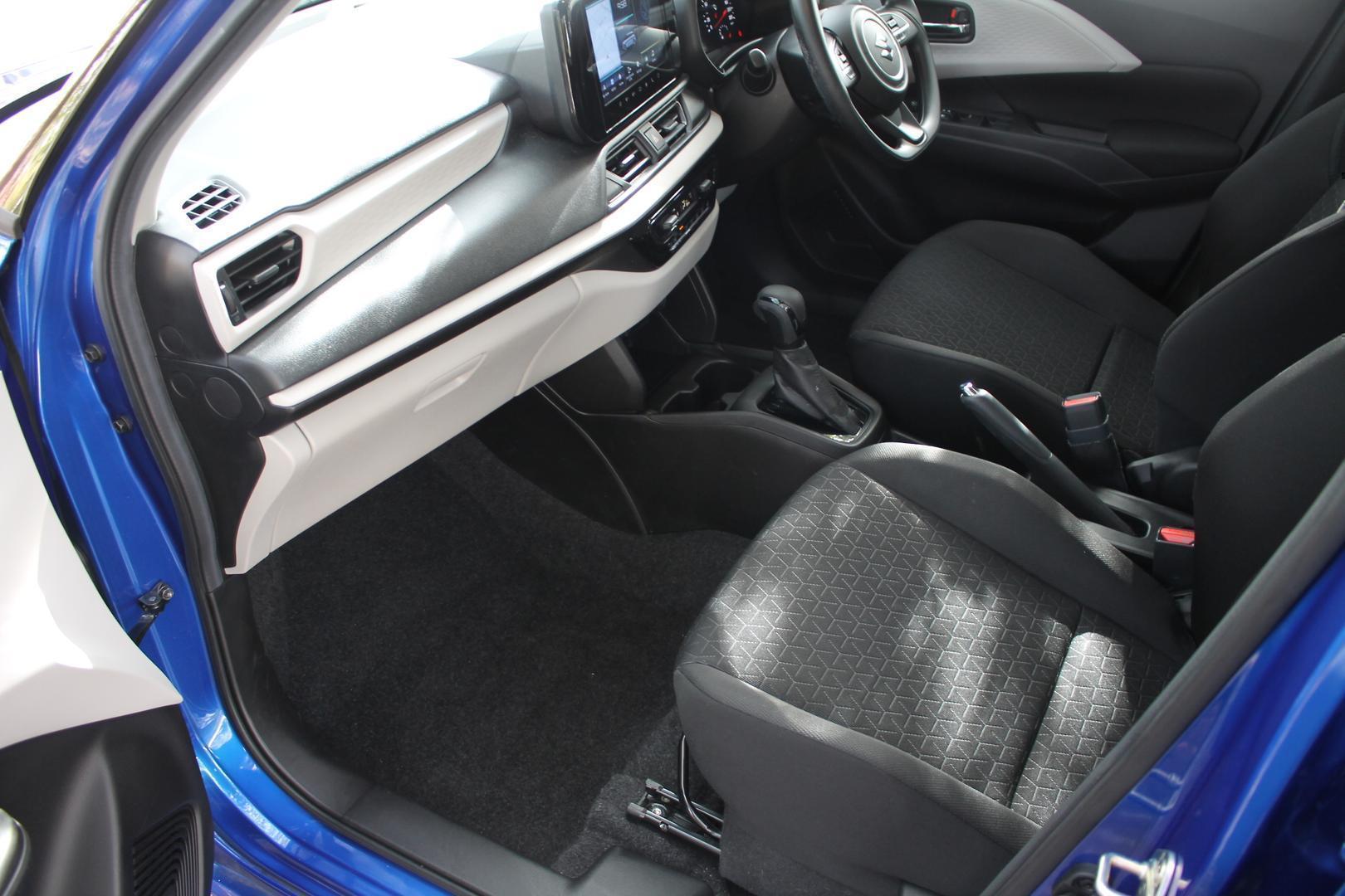 2025 Suzuki Swift Hybrid — photo 13