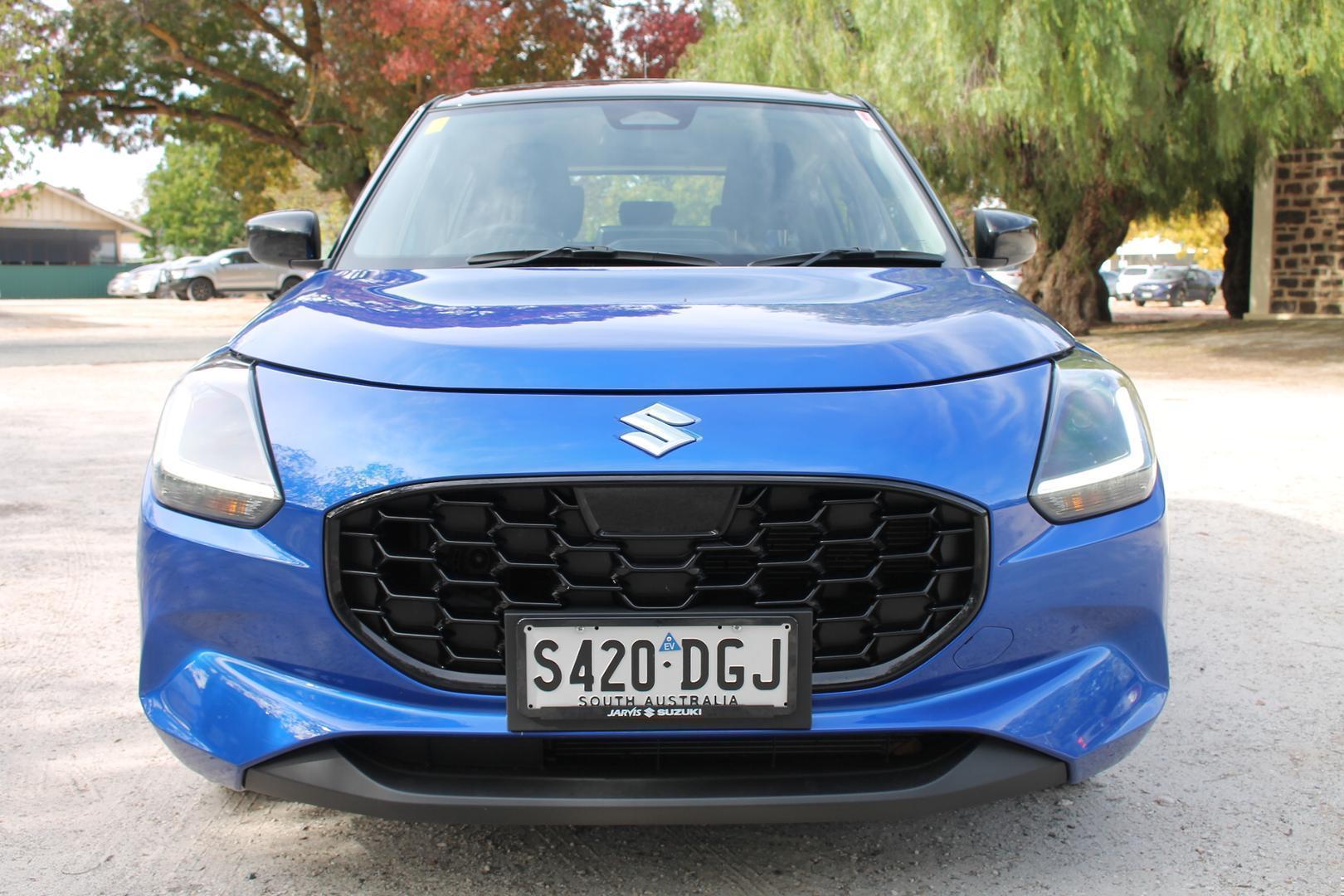 2025 Suzuki Swift Hybrid — photo 2